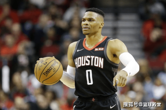 关于赛地聚焦——欧超杯集结日热度飙升；布莱顿临场应变；管理层满意；轮换策略成焦点的信息